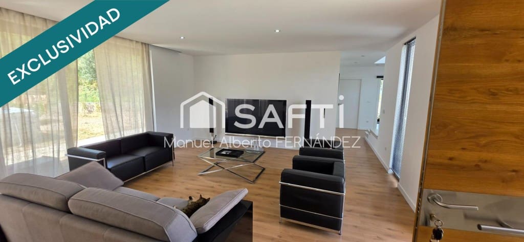 3 sypialnia Willa na sprzedaż w Lloret de Mar z garażem - 330 000 € (Ref: 9993940)