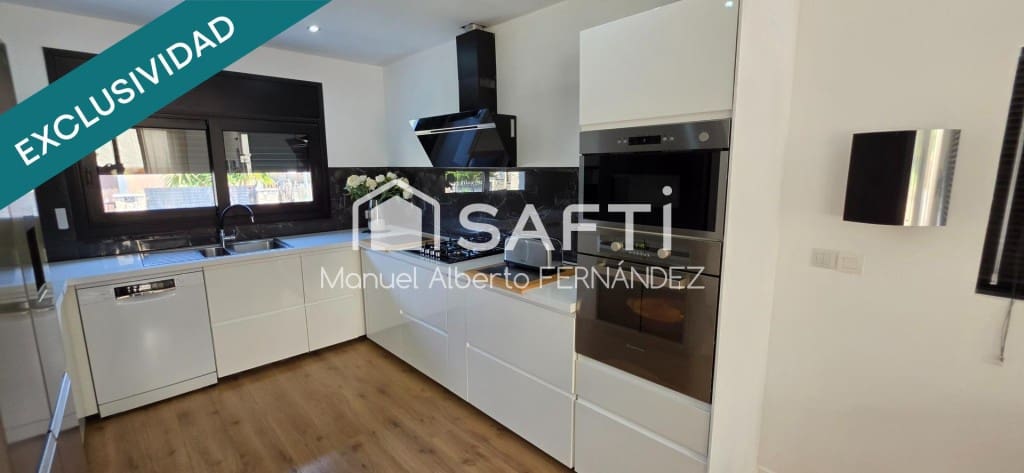 3 sypialnia Willa na sprzedaż w Lloret de Mar z garażem - 330 000 € (Ref: 9993940)