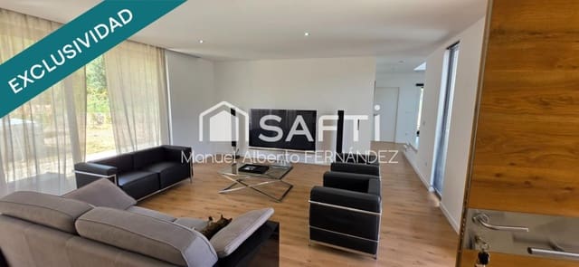 3 sypialnia Willa na sprzedaż w Urbanitzacions del Nord, Lloret de Mar z garażem - 330 000 € (Ref: 9993940)