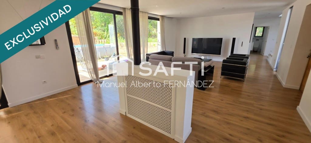 3 sypialnia Willa na sprzedaż w Lloret de Mar z garażem - 330 000 € (Ref: 9993940)