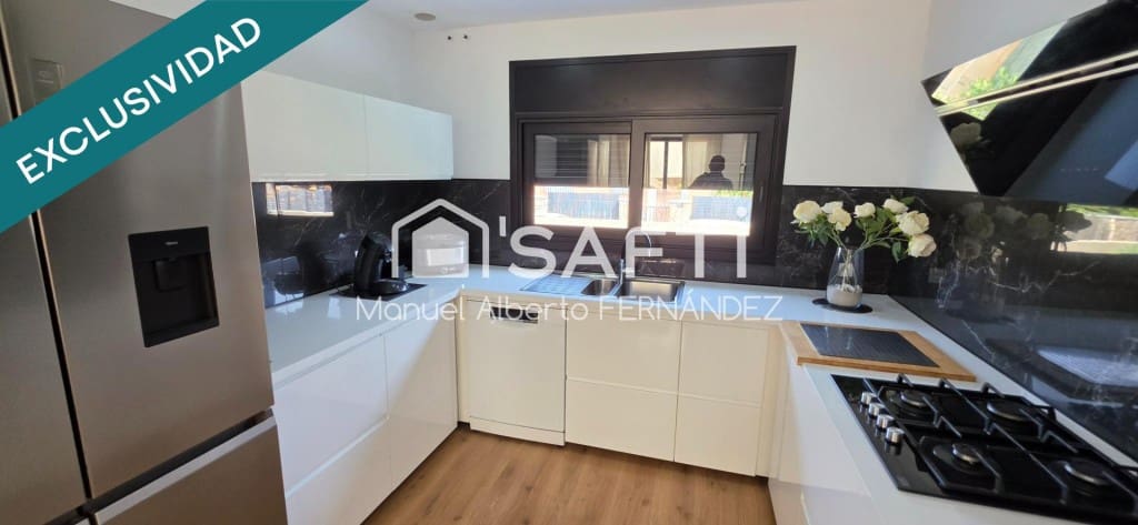 3 sypialnia Willa na sprzedaż w Lloret de Mar z garażem - 330 000 € (Ref: 9993940)
