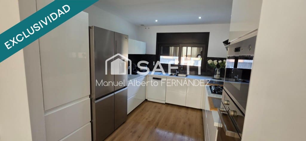 3 sypialnia Willa na sprzedaż w Lloret de Mar z garażem - 330 000 € (Ref: 9993940)