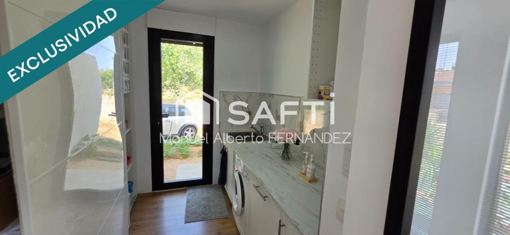 3 sypialnia Willa na sprzedaż w Lloret de Mar z garażem - 330 000 € (Ref: 9993940)