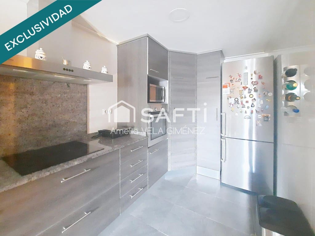 4 makuuhuone Rivitalo myytävänä paikassa Sagunto / Sagunt mukana 
autotalli - 395 000 € (Ref: 9993942)