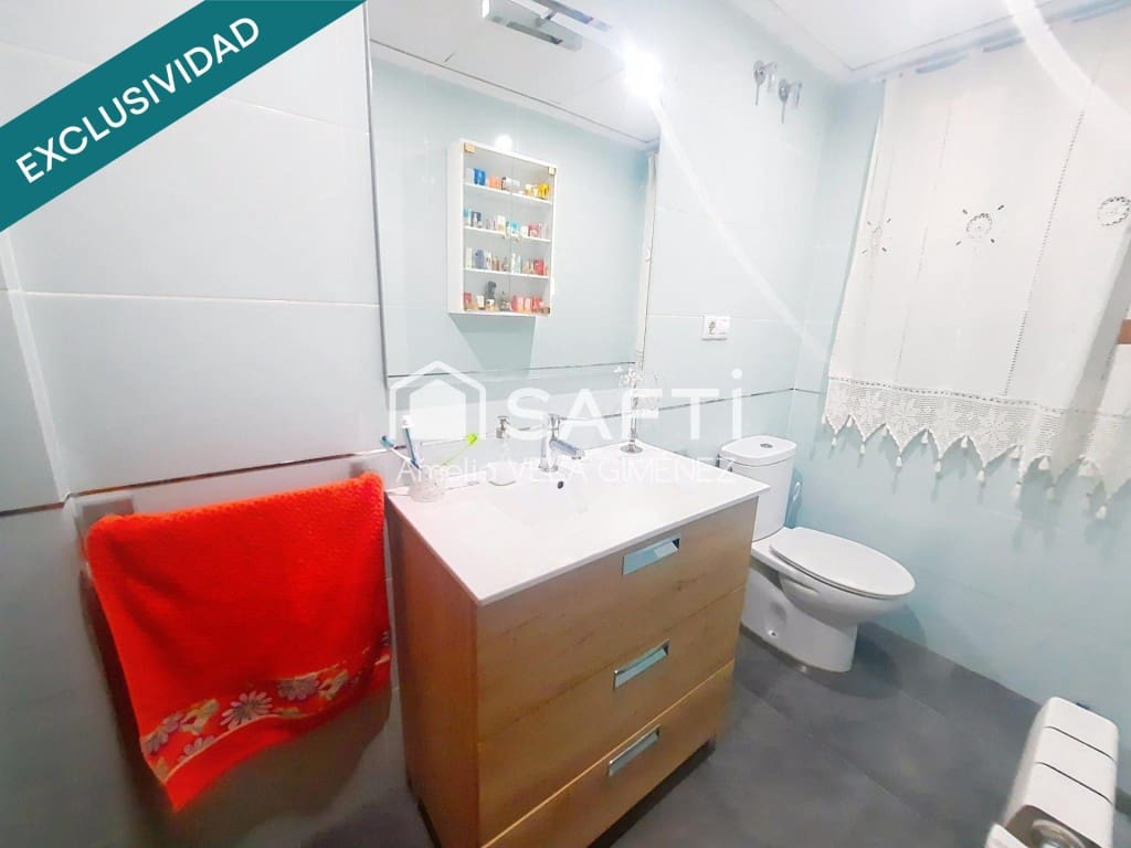 4 makuuhuone Rivitalo myytävänä paikassa Sagunto / Sagunt mukana 
autotalli - 395 000 € (Ref: 9993942)