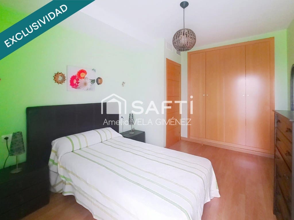 4 makuuhuone Rivitalo myytävänä paikassa Sagunto / Sagunt mukana 
autotalli - 395 000 € (Ref: 9993942)