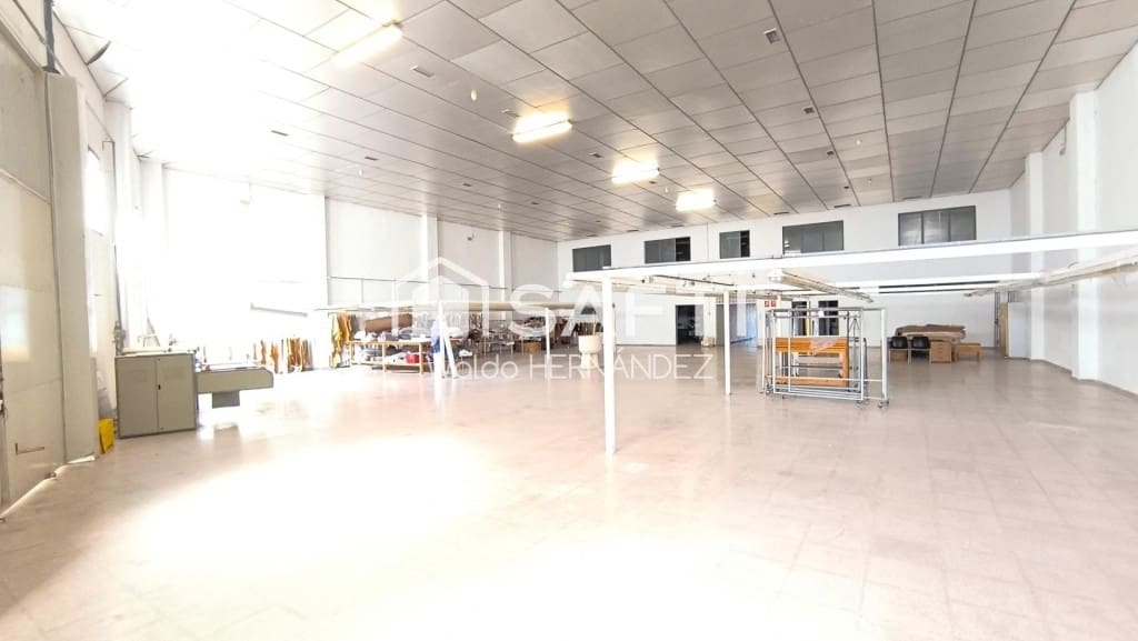 Kaupallinen myytävänä paikassa Molina de Segura - 855 000 € (Ref: 9993945)