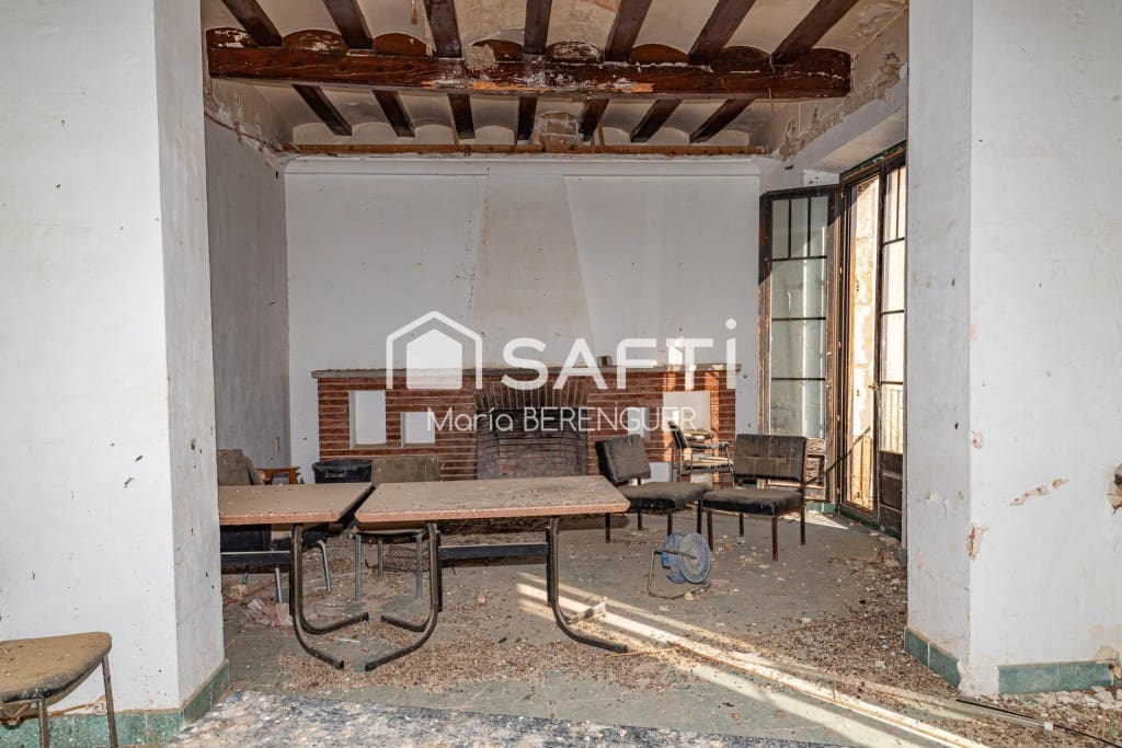 Finca/Casa Rural de 20 habitaciones en Lleida ciudad en venta - 450.000 € (Ref: 9993950)