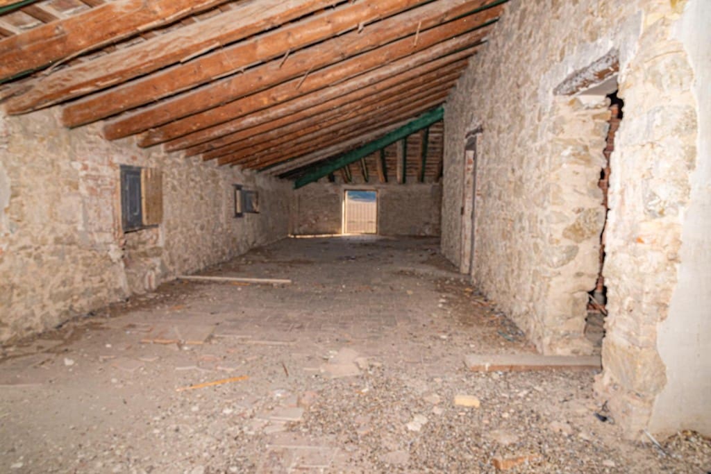 Finca/Casa Rural de 20 habitaciones en Lleida ciudad en venta - 450.000 € (Ref: 9993950)