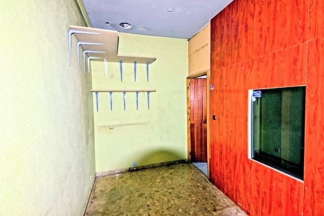 4 soverom Loft til salgs i Leon by - € 160 000 (Ref: 9993952)
