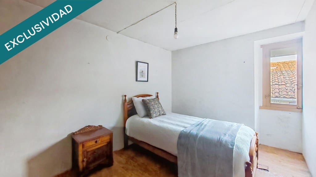 3 bedroom Villa for sale in Belmonte de Miranda - € 59,900 (Ref: 9996783)