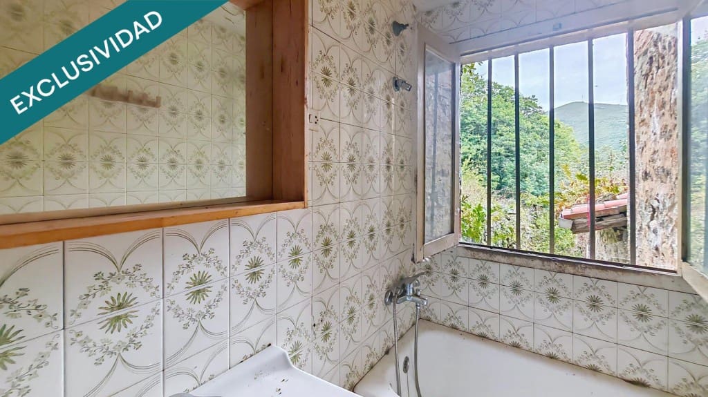 3 bedroom Villa for sale in Belmonte de Miranda - € 59,900 (Ref: 9996783)