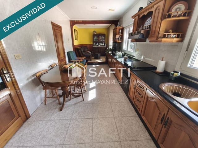 5 soveværelse Villa til salg i Lousame med garage - € 359.900 (Ref: 9996785)