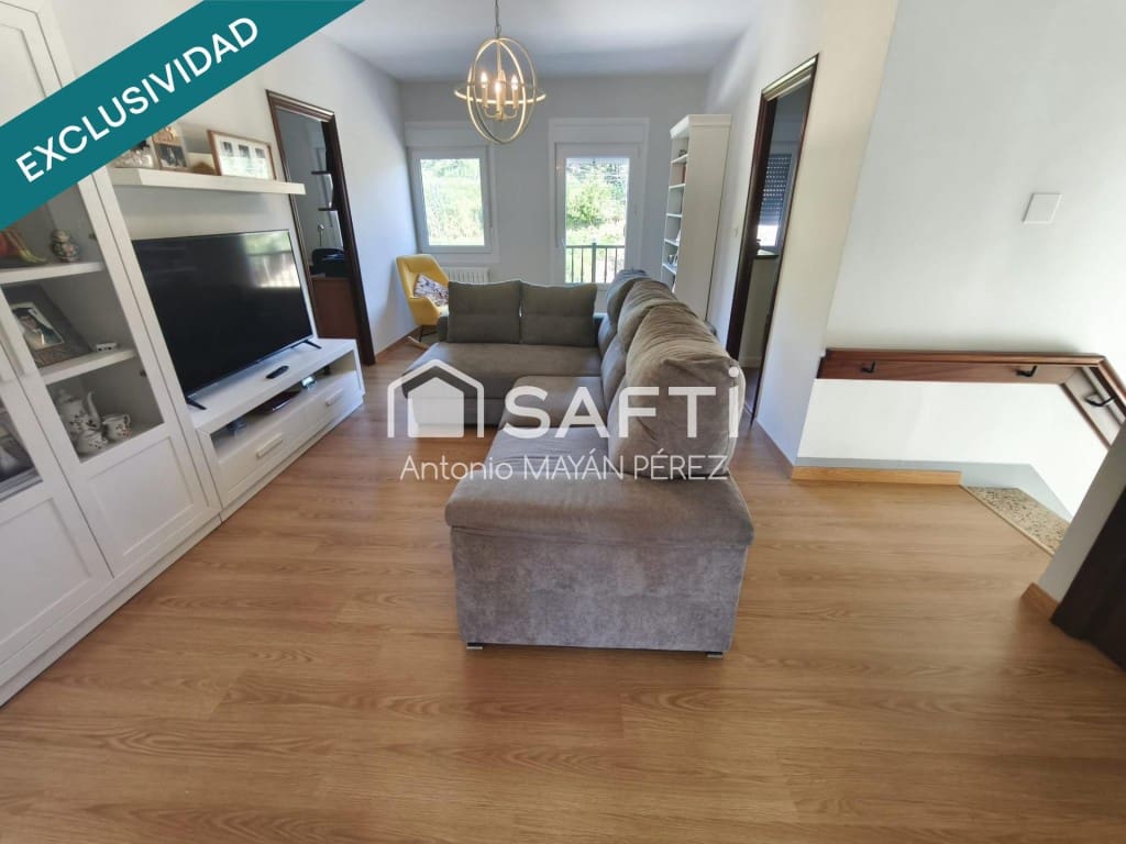 Kommersiell til salgs i Lousame med garasje - € 359 900 (Ref: 9996786)