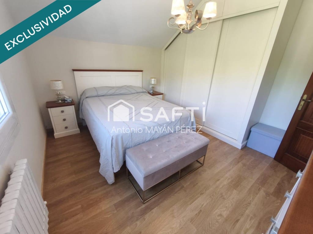 Kommersiell til salgs i Lousame med garasje - € 359 900 (Ref: 9996786)