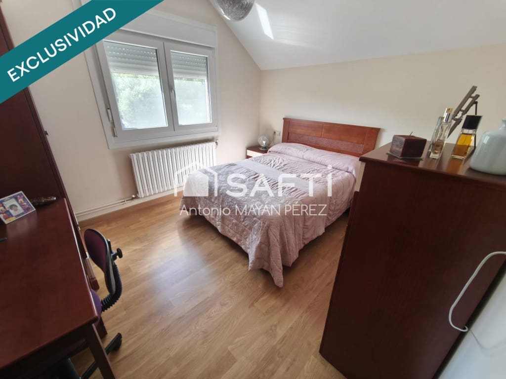 Kommersiell til salgs i Lousame med garasje - € 359 900 (Ref: 9996786)