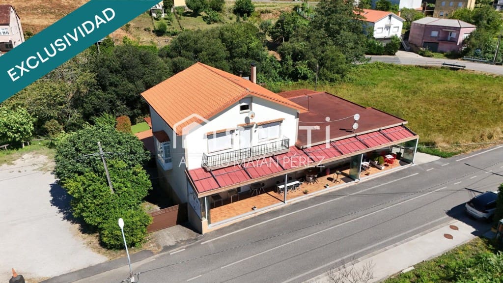 Kommersiell til salgs i Lousame med garasje - € 359 900 (Ref: 9996786)
