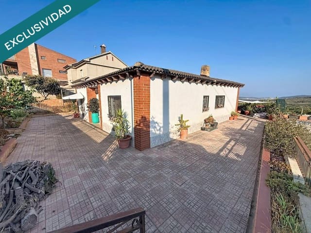 3 sypialnia Willa na sprzedaż w La Bisbal del Penedès z garażem - 235 000 € (Ref: 9996792)