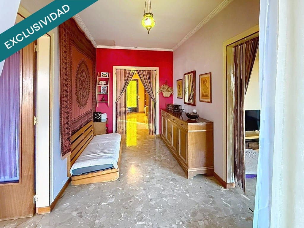 3 makuuhuone Huvila myytävänä paikassa La Bisbal del Penedes mukana 
autotalli - 235 000 € (Ref: 9996792)