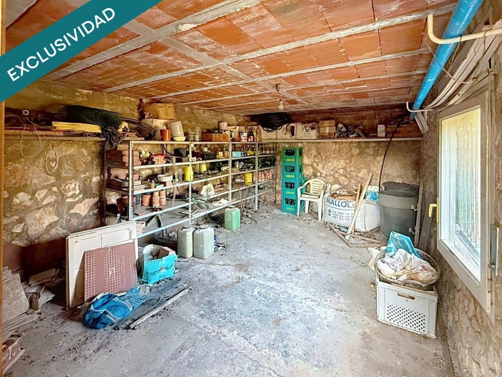 3 makuuhuone Huvila myytävänä paikassa La Bisbal del Penedes mukana 
autotalli - 235 000 € (Ref: 9996792)