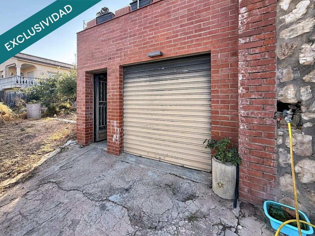 3 makuuhuone Huvila myytävänä paikassa La Bisbal del Penedes mukana 
autotalli - 235 000 € (Ref: 9996792)