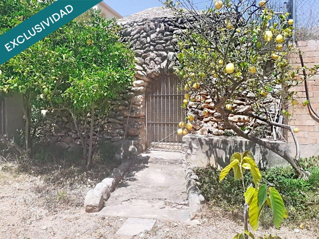 3 makuuhuone Huvila myytävänä paikassa La Bisbal del Penedes mukana 
autotalli - 235 000 € (Ref: 9996792)
