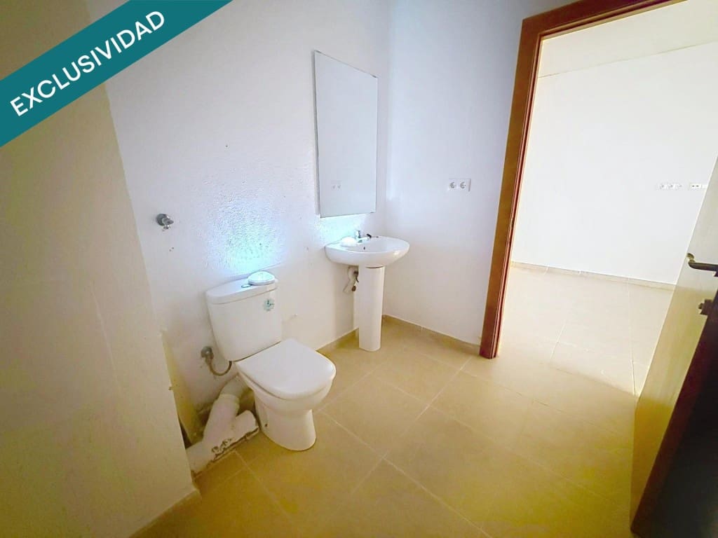 Commercial for sale in Calafell - € 77,000 (Ref: 9996793)