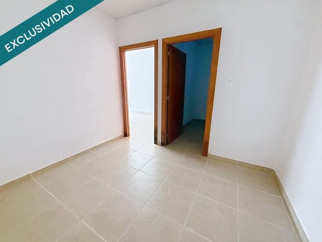 Commercial for sale in Calafell - € 77,000 (Ref: 9996793)