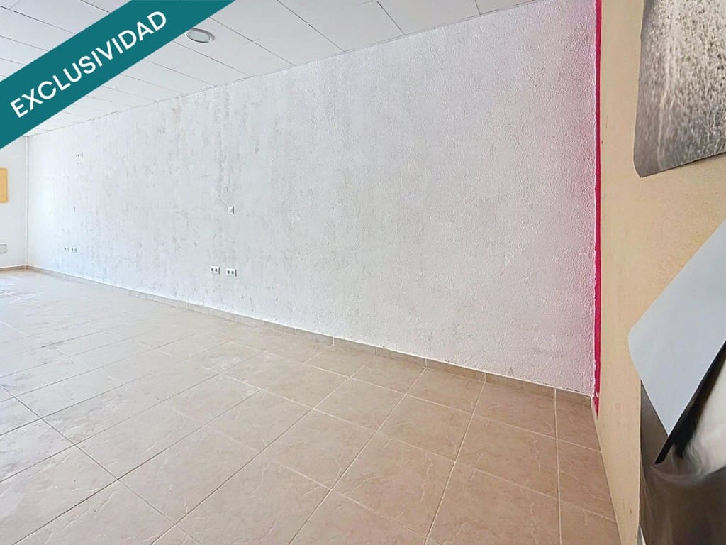 Commercial for sale in Calafell - € 77,000 (Ref: 9996793)