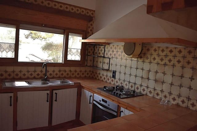 Chalet de 3 habitaciones en Vinaròs en venta con piscina garaje - 440.000 € (Ref: 9996794)