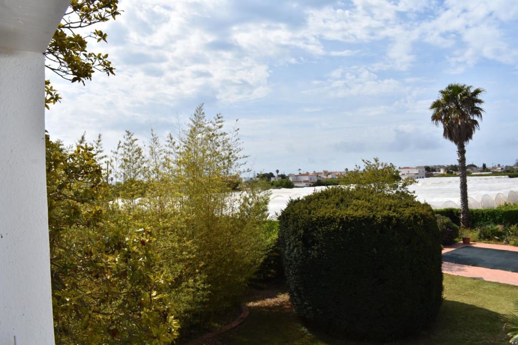 Chalet de 3 habitaciones en Vinaròs en venta con piscina garaje - 440.000 € (Ref: 9996794)