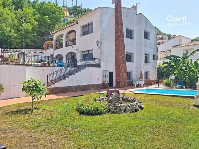 Chalet de 4 habitaciones en La Font d'En Carròs en venta con piscina - 530.000 € (Ref: 9996800)
