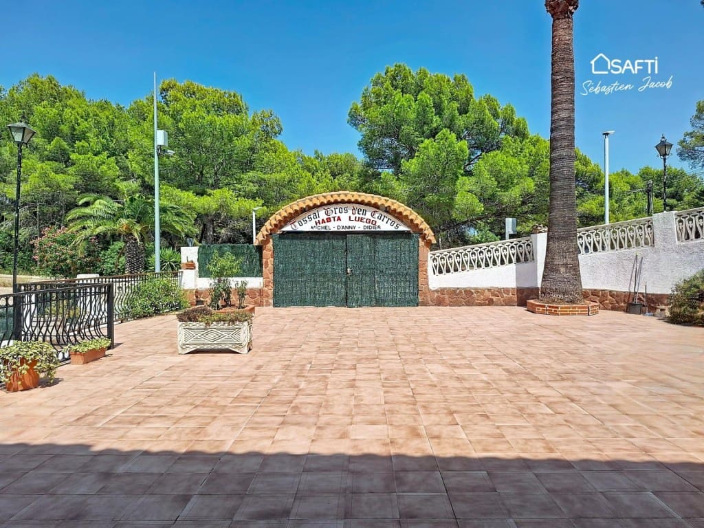 Chalet de 4 habitaciones en La Font d'En Carròs en venta con piscina - 530.000 € (Ref: 9996800)