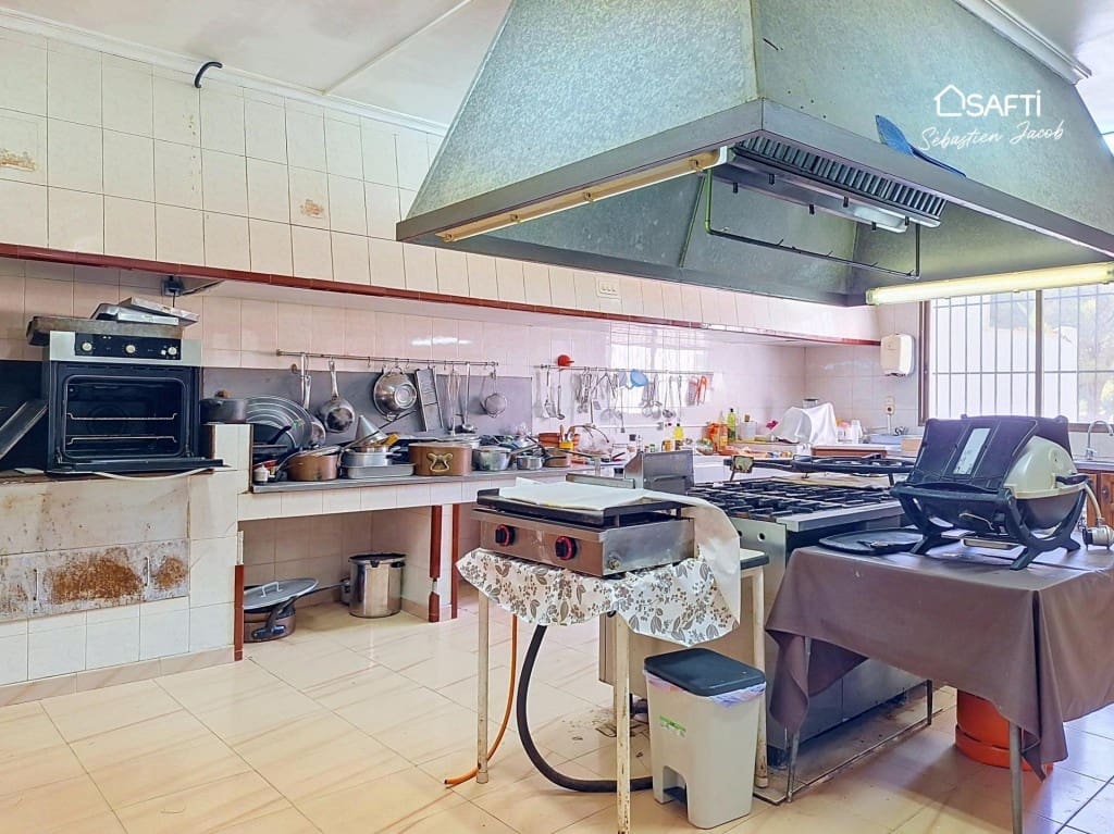 Chalet de 4 habitaciones en La Font d'En Carròs en venta con piscina - 530.000 € (Ref: 9996800)