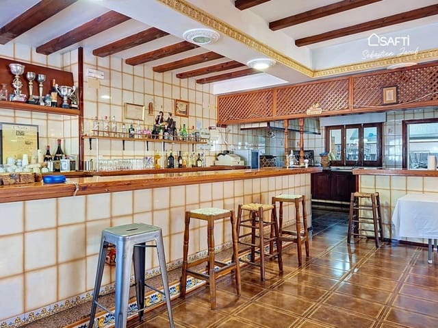 Chalet de 4 habitaciones en La Font d'En Carròs en venta con piscina - 530.000 € (Ref: 9996800)