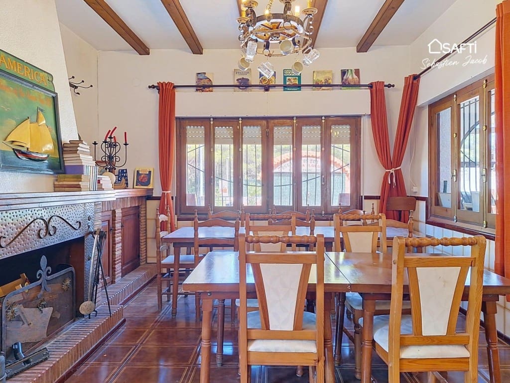Chalet de 4 habitaciones en La Font d'En Carròs en venta con piscina - 530.000 € (Ref: 9996800)