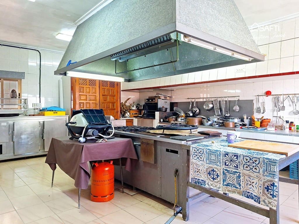 Chalet de 4 habitaciones en La Font d'En Carròs en venta con piscina - 530.000 € (Ref: 9996800)