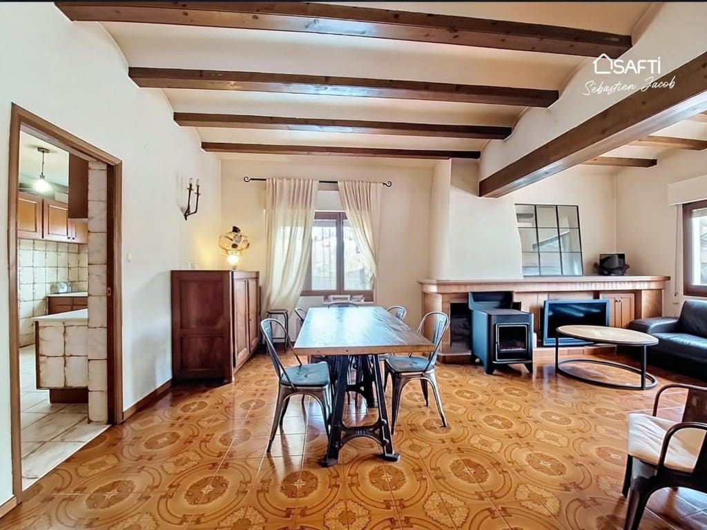Chalet de 4 habitaciones en La Font d'En Carròs en venta con piscina - 530.000 € (Ref: 9996800)