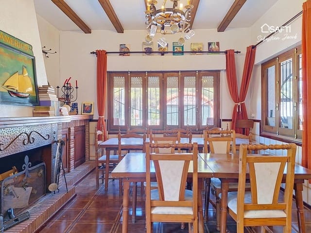 Chalet de 4 habitaciones en La Font d'En Carròs en venta con piscina - 530.000 € (Ref: 9996800)