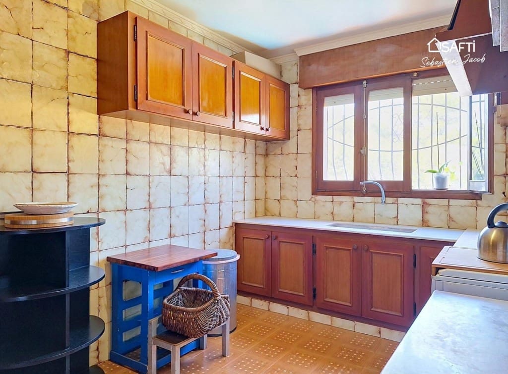 Chalet de 4 habitaciones en La Font d'En Carròs en venta con piscina - 530.000 € (Ref: 9996800)
