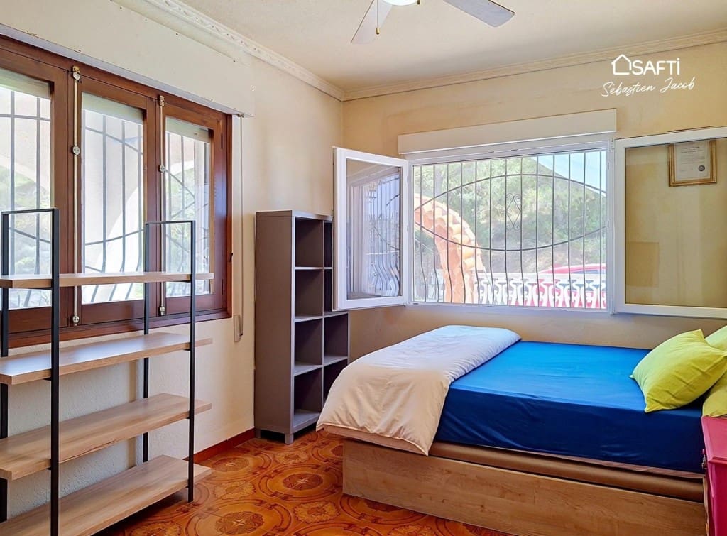 Chalet de 4 habitaciones en La Font d'En Carròs en venta con piscina - 530.000 € (Ref: 9996800)