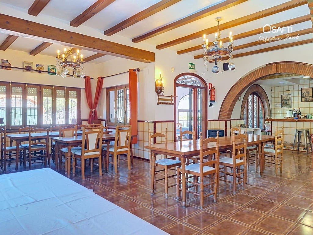 Chalet de 4 habitaciones en La Font d'En Carròs en venta con piscina - 530.000 € (Ref: 9996800)