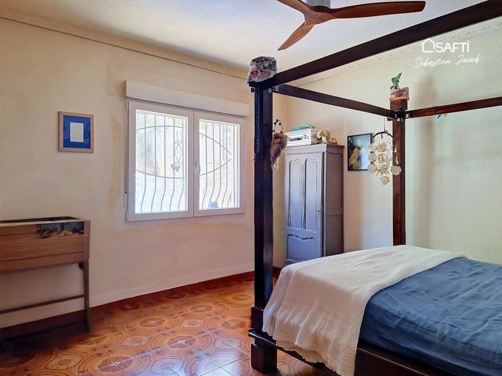 Chalet de 4 habitaciones en La Font d'En Carròs en venta con piscina - 530.000 € (Ref: 9996800)