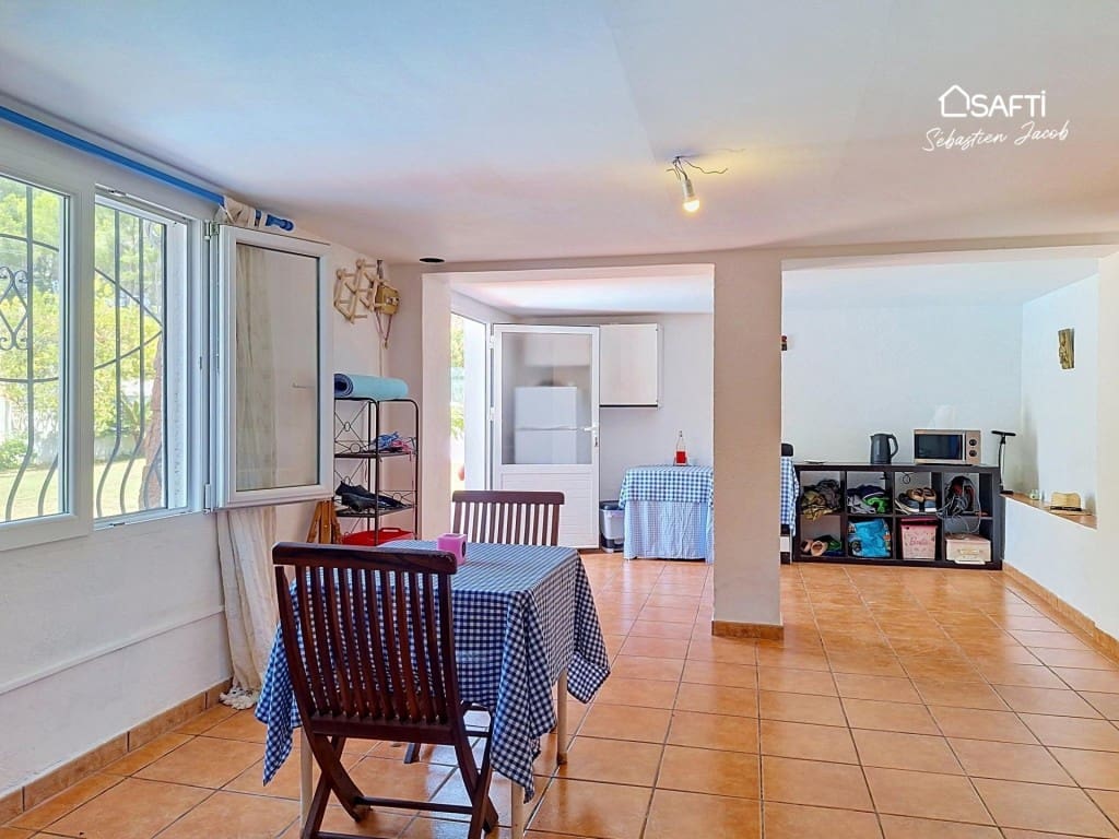Chalet de 4 habitaciones en La Font d'En Carròs en venta con piscina - 530.000 € (Ref: 9996800)