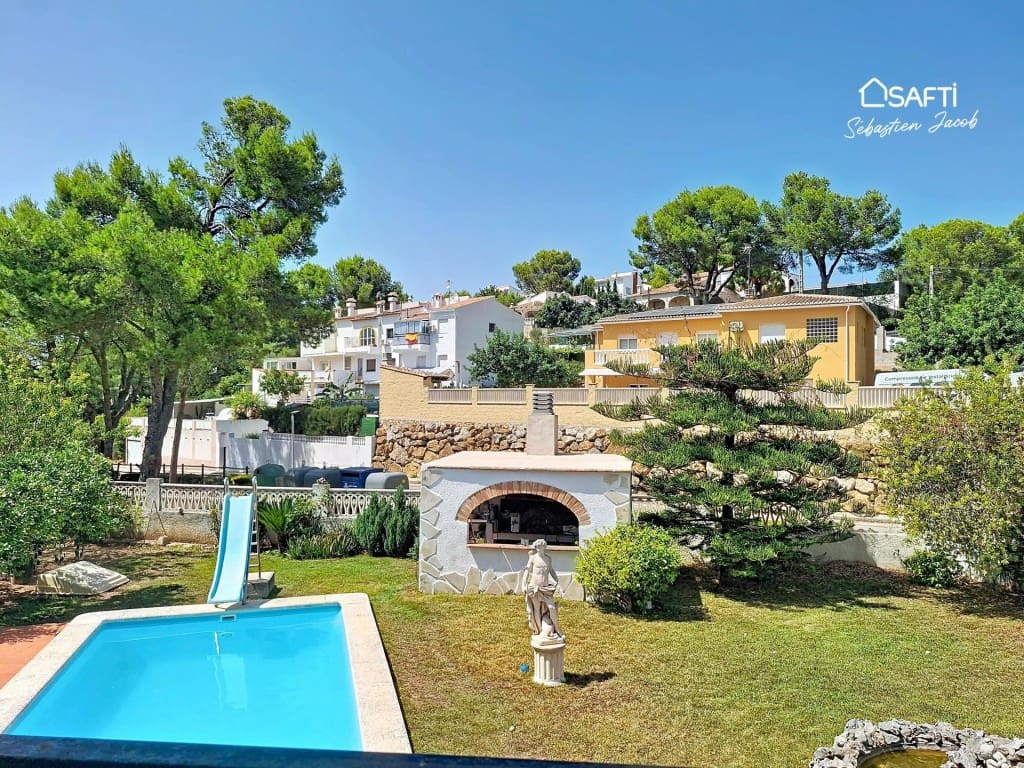 Chalet de 4 habitaciones en La Font d'En Carròs en venta con piscina - 530.000 € (Ref: 9996800)