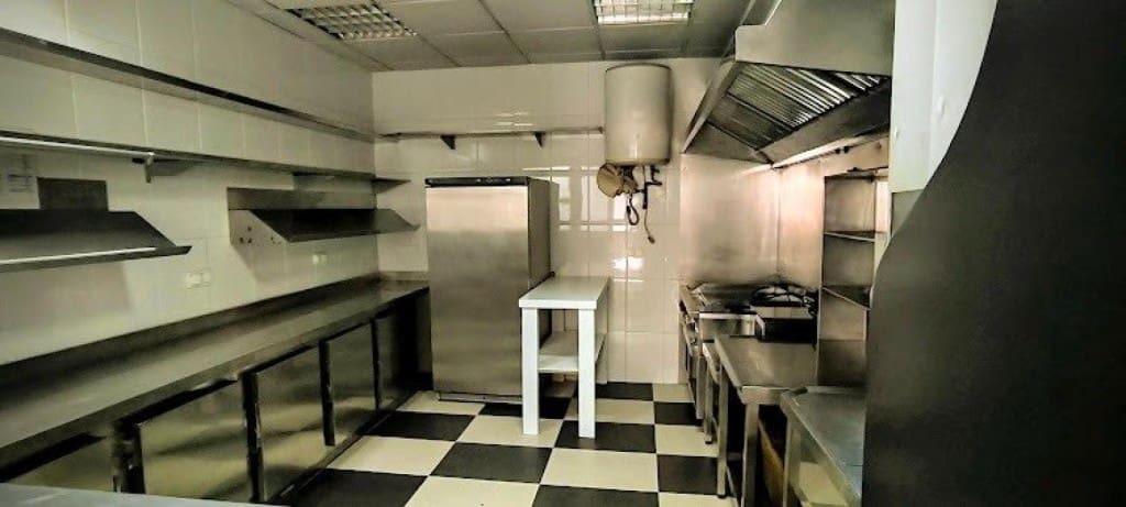 Comercial para venda em Sanxenxo - 198 500 € (Ref: 9998460)