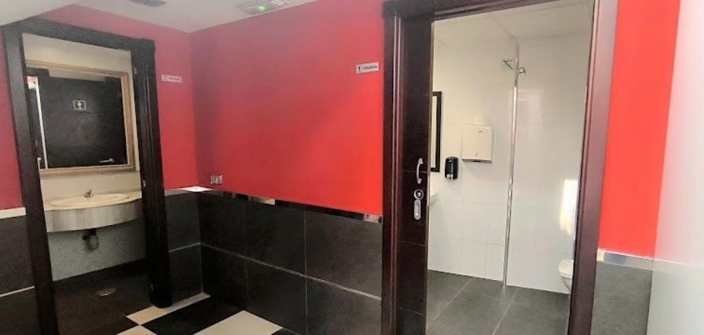 Comercial para venda em Sanxenxo - 198 500 € (Ref: 9998460)