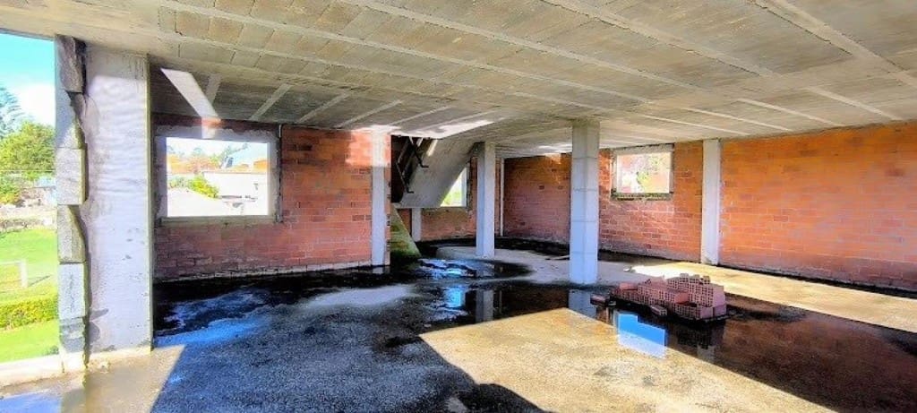 4 soverom Villa til salgs i Porto do Son - € 300 000 (Ref: 9998461)