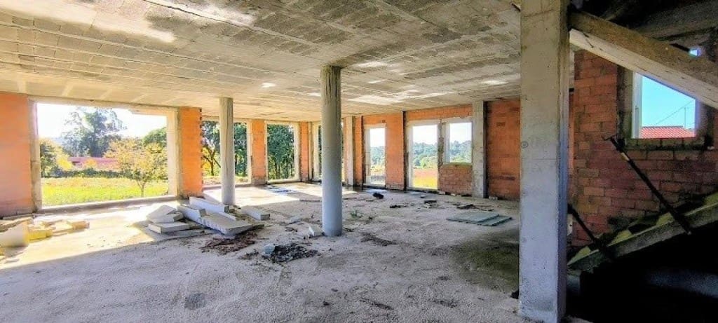 4 soverom Villa til salgs i Porto do Son - € 300 000 (Ref: 9998461)