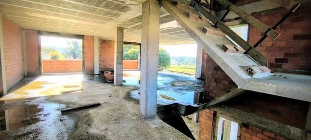4 soverom Villa til salgs i Porto do Son - € 300 000 (Ref: 9998461)
